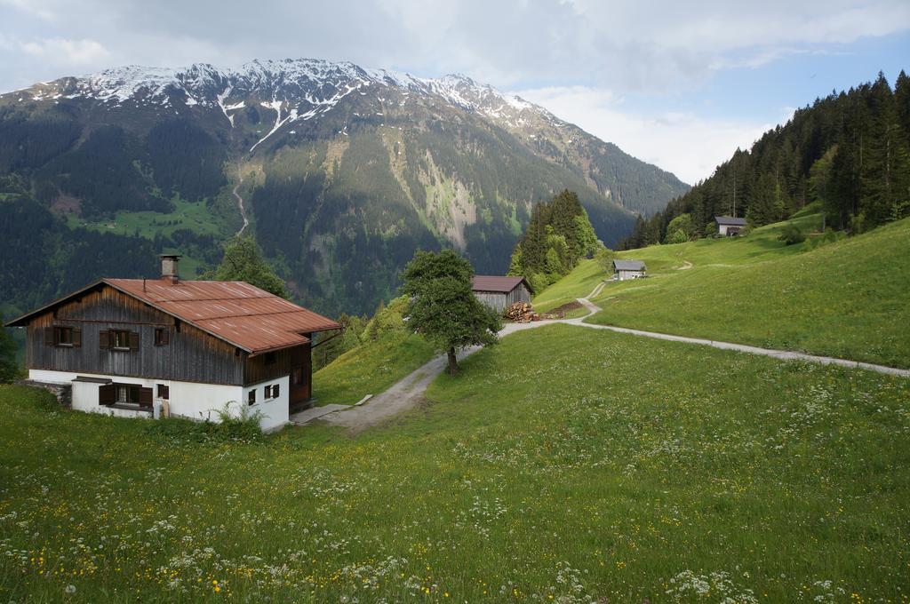 Maisaess Lifinarblick Villa Schruns Bilik gambar